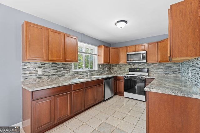 217 Wynnmeade Parkway, Peachtree City, GA 30269