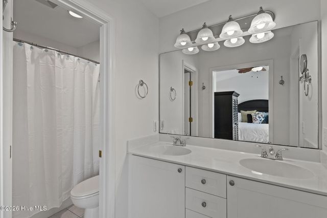 337 Fort Fisher Boulevard N, Kure Beach, NC 28449