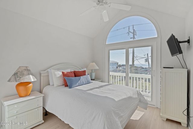 337 Fort Fisher Boulevard N, Kure Beach, NC 28449