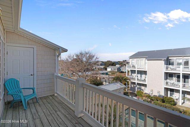 337 Fort Fisher Boulevard N, Kure Beach, NC 28449