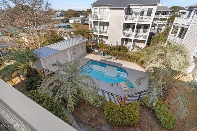 337 Fort Fisher Boulevard N, Kure Beach, NC 28449