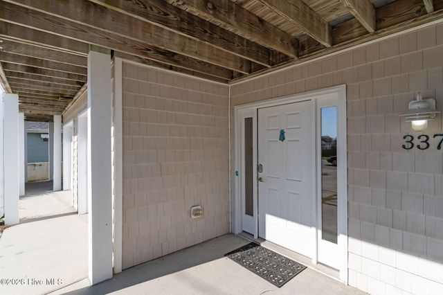 337 Fort Fisher Boulevard N, Kure Beach, NC 28449