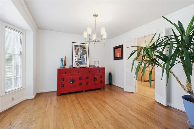 1204 W 69th Street, Kansas City, MO 64113