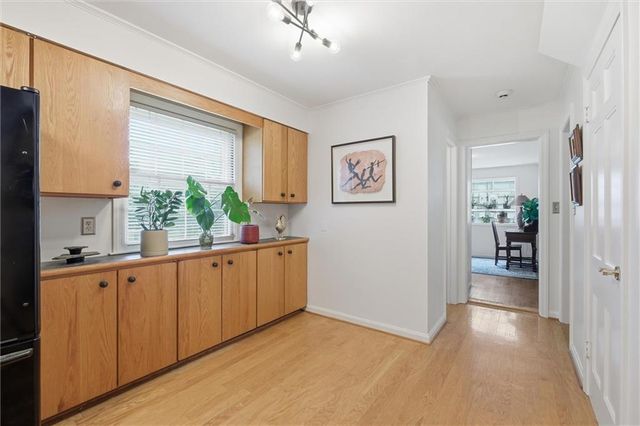 1204 W 69th Street, Kansas City, MO 64113