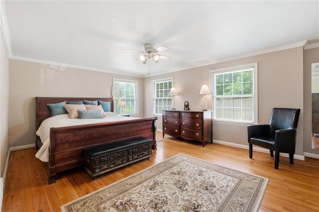 1204 W 69th Street, Kansas City, MO 64113