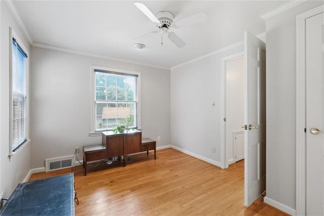 1204 W 69th Street, Kansas City, MO 64113