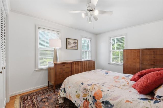 1204 W 69th Street, Kansas City, MO 64113