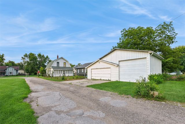 1705 Iowa Street, Perry, IA 50220