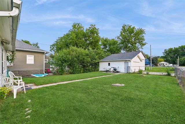 1705 Iowa Street, Perry, IA 50220