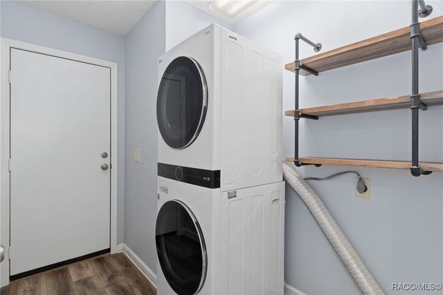 5146 S Riverside Drive, Homosassa, FL 34448