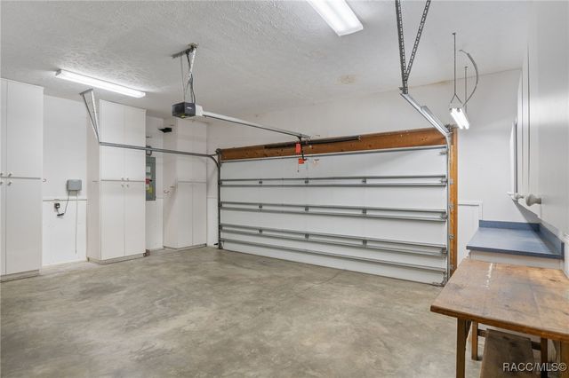 5146 S Riverside Drive, Homosassa, FL 34448