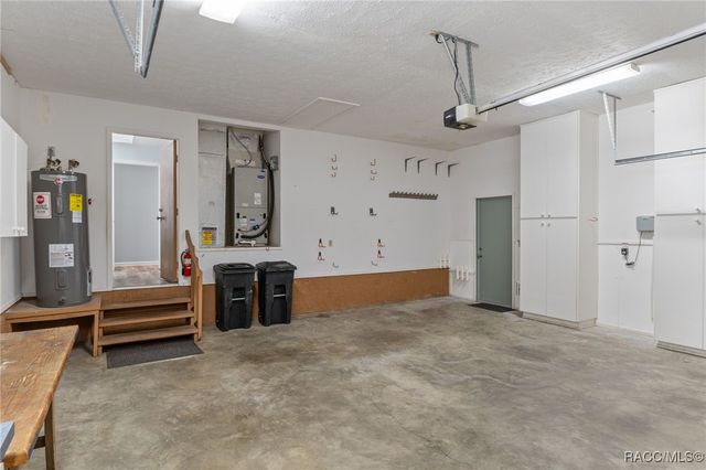 5146 S Riverside Drive, Homosassa, FL 34448