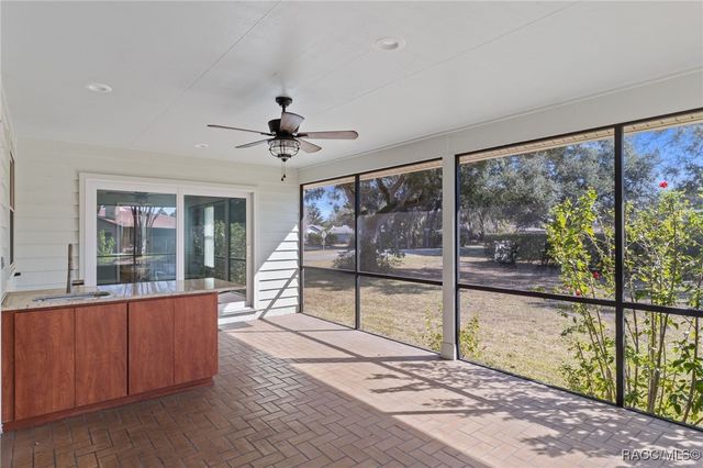 5146 S Riverside Drive, Homosassa, FL 34448