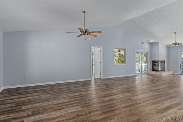 5146 S Riverside Drive, Homosassa, FL 34448