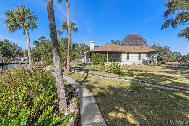 5146 S Riverside Drive, Homosassa, FL 34448