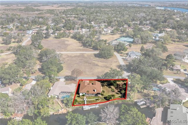 5146 S Riverside Drive, Homosassa, FL 34448