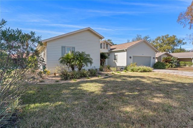 5146 S Riverside Drive, Homosassa, FL 34448