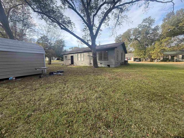 117 Mack Street, Mt Vernon, TX 75457