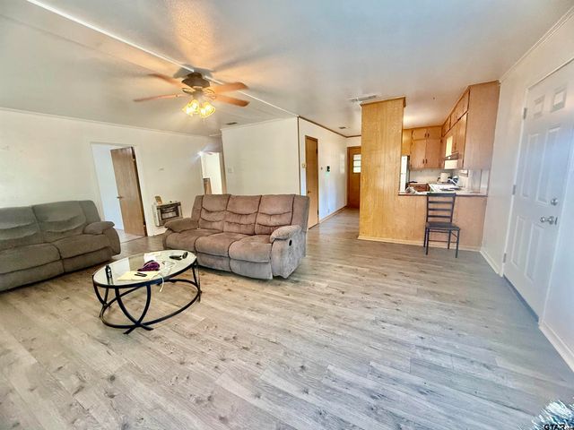 117 Mack Street, Mt Vernon, TX 75457