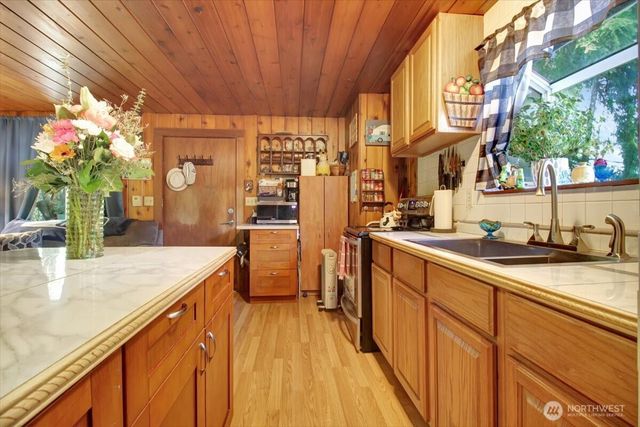 13608 River Road, Granite Falls, WA 98252