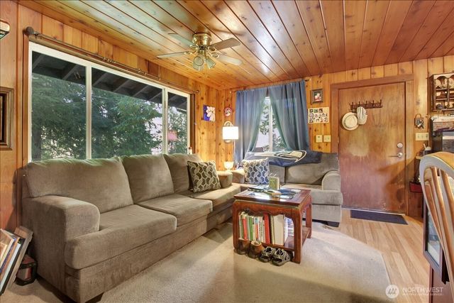 13608 River Road, Granite Falls, WA 98252