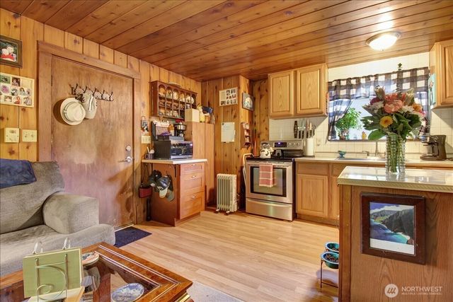 13608 River Road, Granite Falls, WA 98252