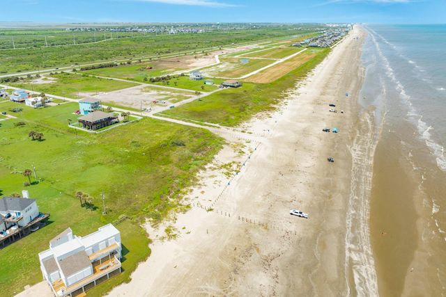 4021 11 Mile Road, Galveston, TX 77554