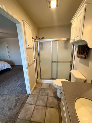 989 O'leary Way, Twin Falls, ID 83301