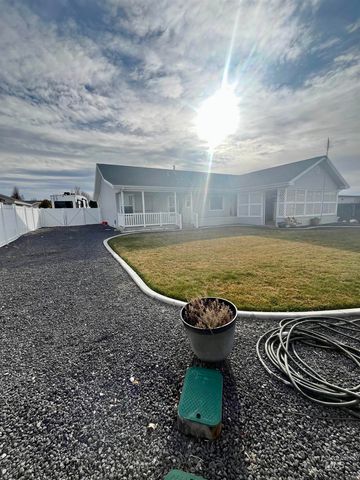 989 O'leary Way, Twin Falls, ID 83301