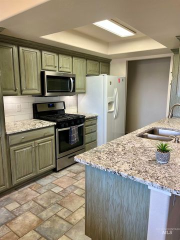 989 O'leary Way, Twin Falls, ID 83301