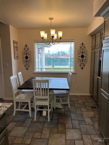 989 O'leary Way, Twin Falls, ID 83301