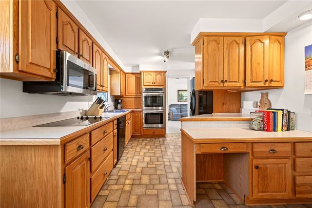 262 Hillary Lane, Penfield, NY 14526