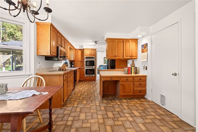 262 Hillary Lane, Penfield, NY 14526