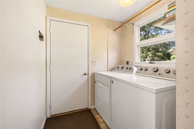 262 Hillary Lane, Penfield, NY 14526