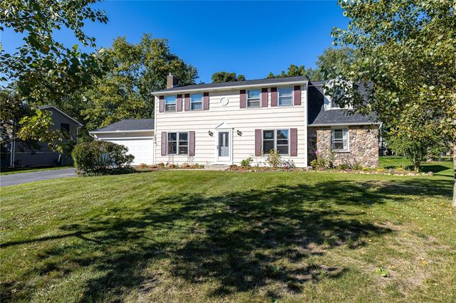 262 Hillary Lane, Penfield, NY 14526