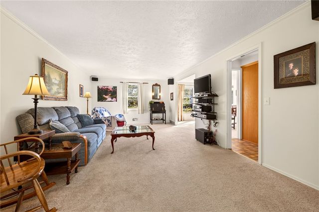 262 Hillary Lane, Penfield, NY 14526