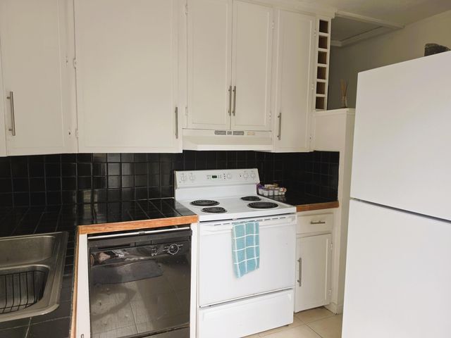 441 26th Street Back Apartment, West Palm Beach, FL 33407