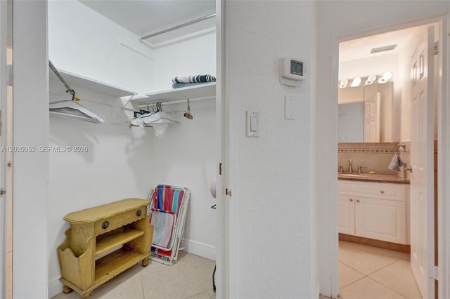 4925 Collins Ave 3H, Miami Beach, FL 33140