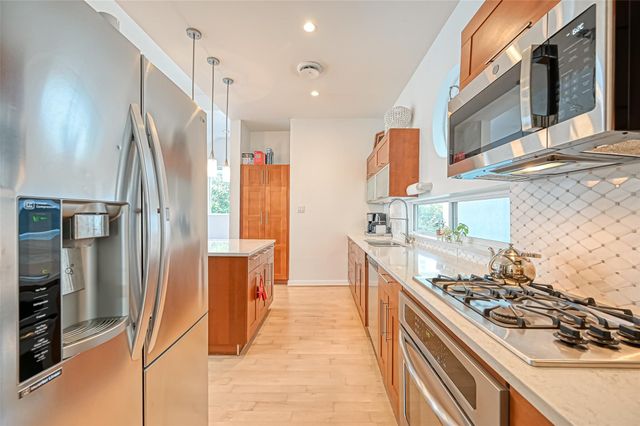 5628 Kiam Street A, Houston, TX 77007