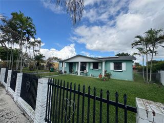 10551 SW 141st Dr, Miami, FL 33176