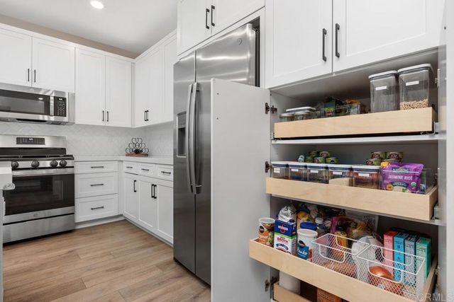 1629 Carol Lee Lane, Escondido, CA 92026