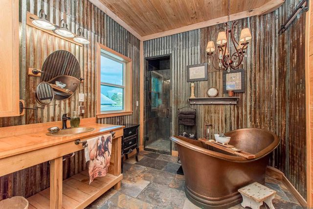 16275 Alphonse Forbes Rd, Greenwell Springs, LA 70739