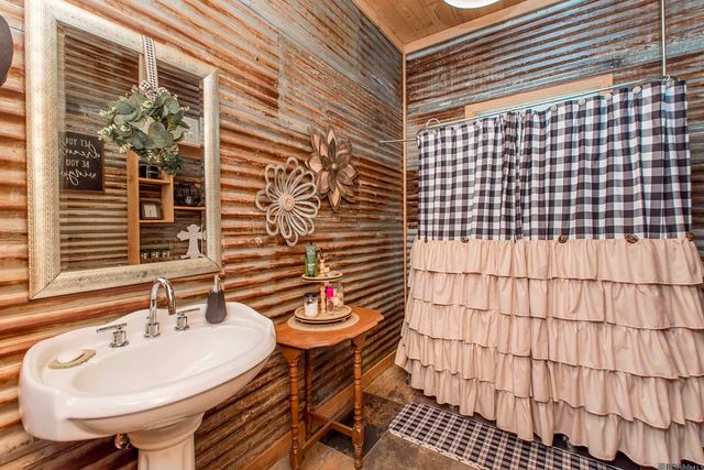 16275 Alphonse Forbes Rd, Greenwell Springs, LA 70739