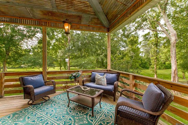 16275 Alphonse Forbes Rd, Greenwell Springs, LA 70739