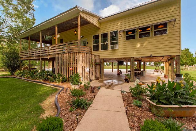 16275 Alphonse Forbes Rd, Greenwell Springs, LA 70739