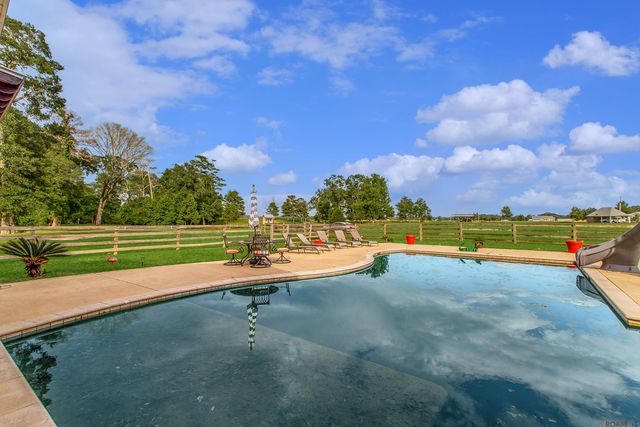 16275 Alphonse Forbes Rd, Greenwell Springs, LA 70739