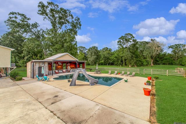 16275 Alphonse Forbes Rd, Greenwell Springs, LA 70739