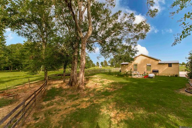 16275 Alphonse Forbes Rd, Greenwell Springs, LA 70739