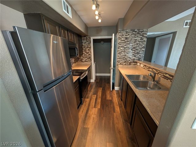 8000 West Badura Avenue 2158, Las Vegas, NV 89113