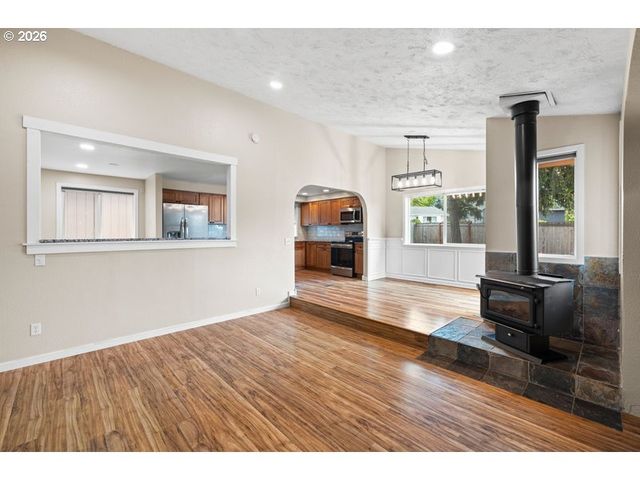 6393 Sw SKIVER Dr, Beaverton, OR 97078